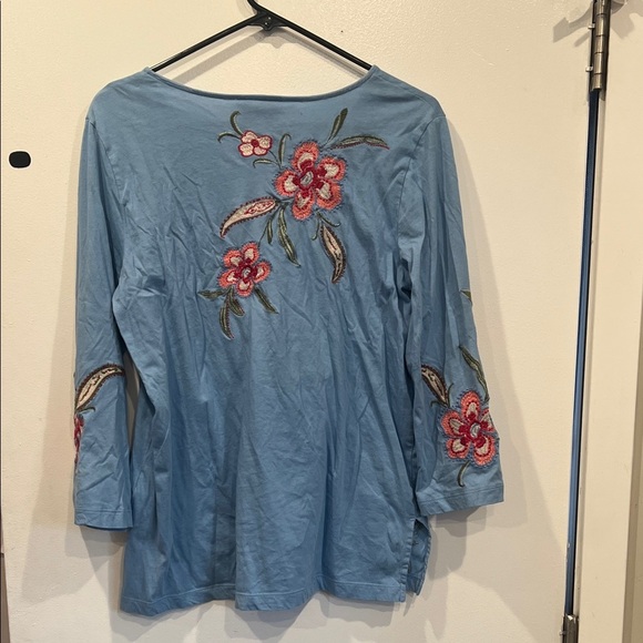 Johnny Was Floral Embroidered Blue Top - Picture 3 of 3